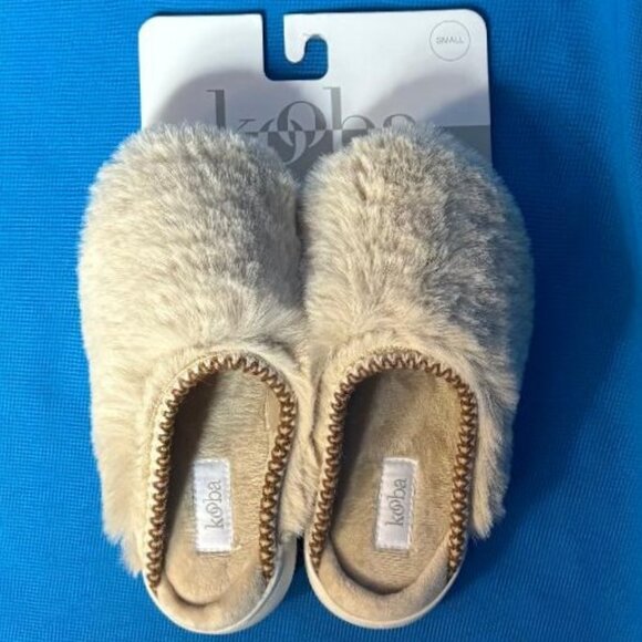 NWT & GREAT GIFT GORGEOUS KOOBA FURRY / FUR TYPE SLIPPERS SIZE S / SMALL 5 - 6 - Picture 8 of 12